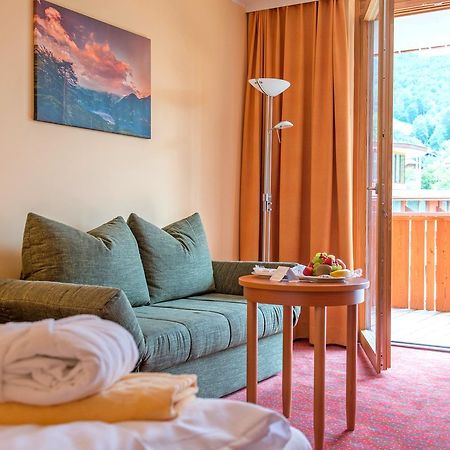 Vivea Gesundheitshotel Bad Goisern Exterior photo